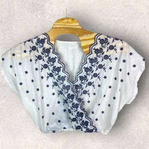 Mustard Seed Womens Size M White Embroidered Cropped Top Drop shoulder/Bat Wing‎